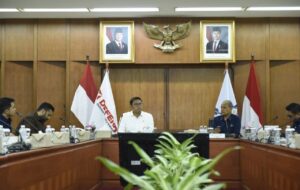 Wamentan Sudaryono Dukung PT Pindad Produksi Alsintan Demi Kemandirian Pangan Indonesia