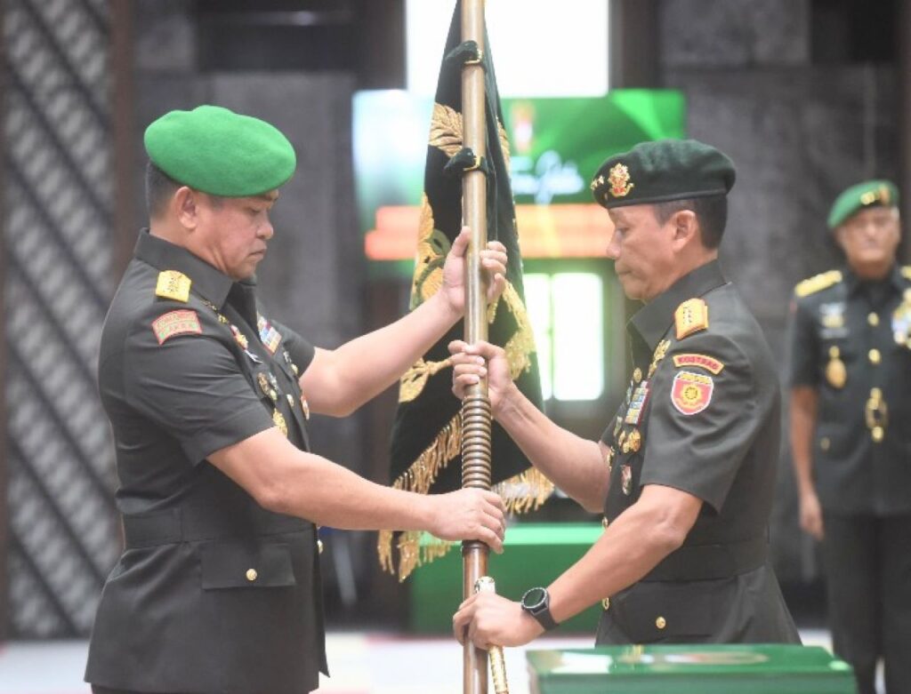 Kasad Pimpin Serah Terima Delapan Jabatan Strategis di TNI AD