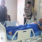 Bhabinkamtibmas Jatibening Sigap Bantu Warga Diduga ODGJ ke Rumah Sakit