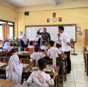 Kodim 0505/Jakarta Timur Dukung Distribusi MBG