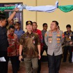 Kapolres Metro Jakarta Pusat Dampingi Pj Gubernur DK Jakarta Meninjau Penampungan Korban Kebakaran