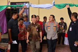 Kapolres Metro Jakarta Pusat Dampingi Pj Gubernur DK Jakarta Meninjau Penampungan Korban Kebakaran