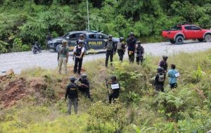 Satgas Ops Damai Cartenz Secara Profesional Gelar Rekonstruksi Keterlibatan Nikson Matuan Saat Penembakan Anggota Brimob