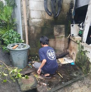 Kerja Bakti Warga RT 006 RW 02 Pondok Pinang dalam Upaya Pencegahan DBD