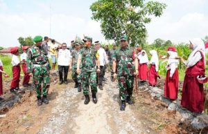 Danpusterad Wasev TMMD Ke – 123 Di Satuan Jajaran Korem 052/ Wijayakrama