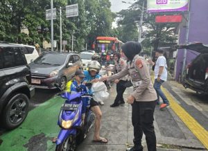 Kegiatan Ramadhan, Ditlantas Polda Metro Jaya Berbagi Bersama