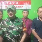 Babinsa Kelurahan Kayu Manis Berkolaborasi dengan Karang Taruna Menyantuni Anak Yatim dan Lansia