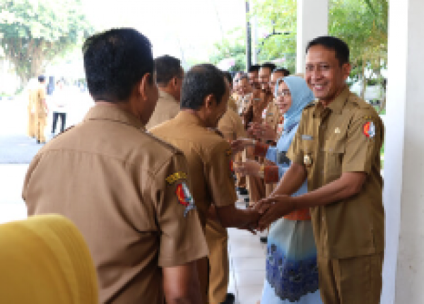 Bupati dan Wakil Bupati Bojonegoro Laksanakan Halal Bihalal Bersama Pegawai Pemkab