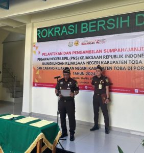 Pengambilan Sumpah/ Janji Pegawai Negeri Sipil (PNS) Kejaksaan Negeri Kabupaten Toba