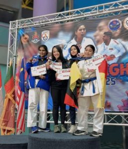 Bripda Jessica, Polwan di Polda Riau, Sabet Medali Emas Kejuaraan Karate di Malaysia