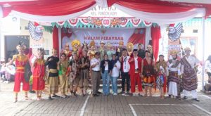 Warga RW 03 Rawadas Gelar Karnaval dan Fashion Show Meriahkan HUT ke-80 RI