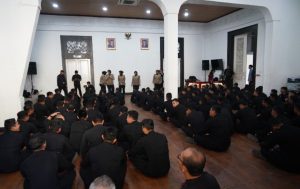 Brimob Polda Metro Jaya Gelar Trauma Healing di Mako Kwitang untuk Pulihkan Semangat