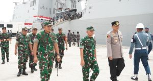 Penyambutan dan Penyerahan KRI Brawijaya-320 Berlangsung Khidmat di Dermaga 107 Tanjung Priok