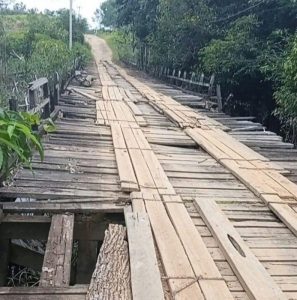 Jembatan Rusak di Sintang Kalbar Dibiarkan Bertahun-tahun, Warga Tanjung Permai Teriakkan Ketidakadilan Pembangunan