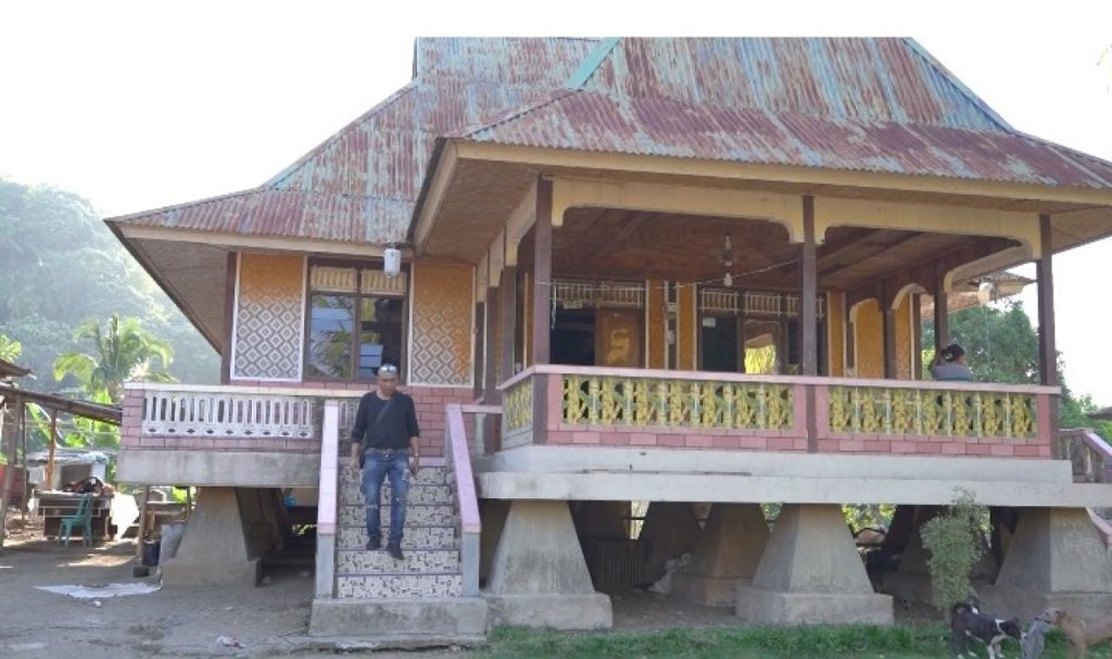 Ketum Sanggar Santanah Dukung Kampung Adat Hewokloang Jadi Destinasi Budaya