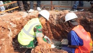 TNI dan Pemkot Jakut Letakkan Batu Pertama Koperasi Merah Putih