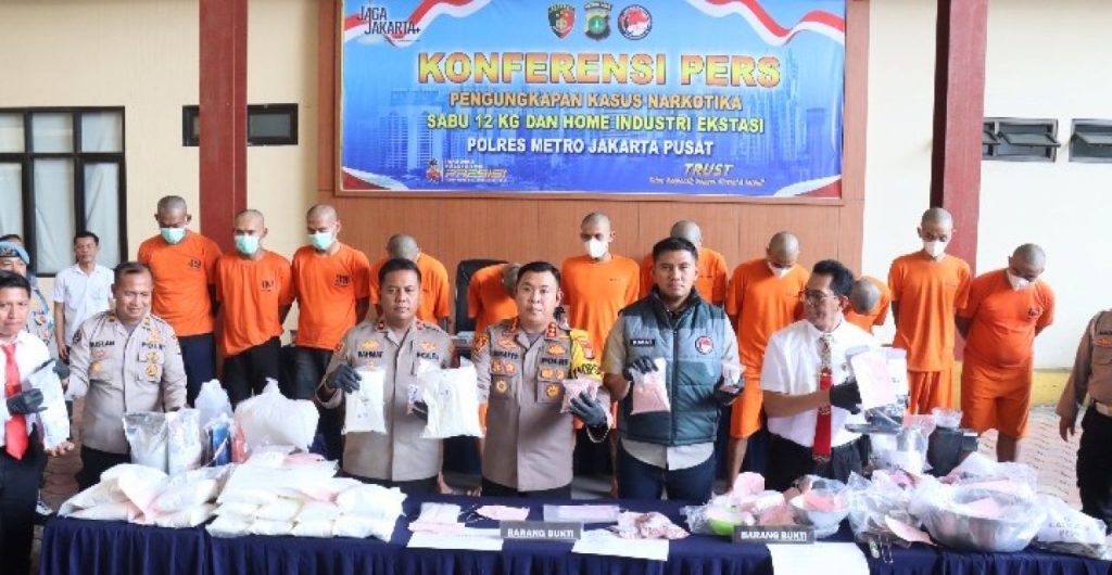 Pabrik Ekstasi Rumahan di Kedoya Digerebek, Polisi Gagalkan Produksi 80 Ribu Butir