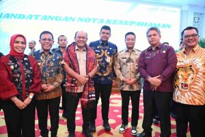 Wakil Bupati Tapanuli Utara Hadiri Penandatanganan Nota Kesepahaman Program Makan Bergizi Gratis