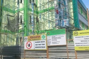 Diduga Ada Fee 50 Persen, Proyek Pembangunan Gedung MAN 1 Lamongan Senilai Rp 5,2 M Molor Jadwalnya