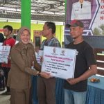 Dokumentasi penyerahan Program Domba Kesejahteraan kepada penerima manfaat pada Desember 2024
