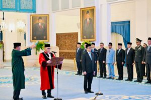 Perkuat Pilar Negara, Presiden Prabowo Lantik Adies Kadir Jadi Hakim MK dan Juda Agung Sebagai Wamenkeu