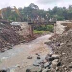 Akses Jalan Desa Batu Nagodang Siatas Pulih, Kendaraan Roda Empat Mulai Melintas