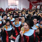 Wisuda ke-132 Untag Surabaya: 1.470 Lulusan Siap Berkontribusi Global