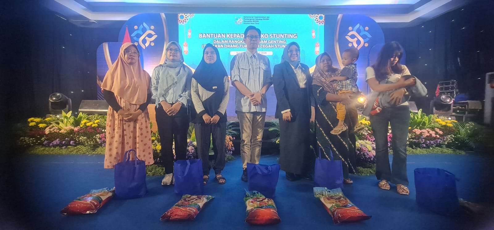 Foto: Rapat Evaluasi Program Bangga Kencana 2025 BKKBN Jawa Timur bersama OPD KB 38 kabupaten kota di Surabaya.