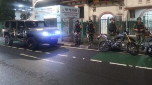 Antisipasi Tawuran, Koramil 01 Jatinegara Intensifkan Patroli Malam dengan Kendaraan Maung