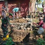 TMMD Morotai Bangun MCK Desa Dehegila Bersama Warga