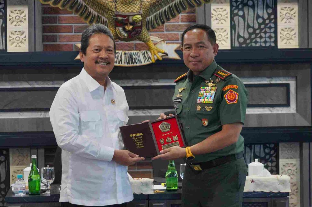 Perkuat Ketahanan Pangan, Panglima TNI dan Menteri KKP Teken MoU Sinergi Sektor Kelautan