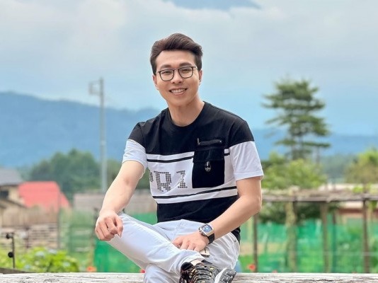 Gugatan Praperadilan Richard Lee Ditolak, Dokter Detektif Sujud Syukur di PN Jaksel