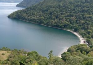 Pantai Pakkodian: Wisata Baru Danau Toba Memukau