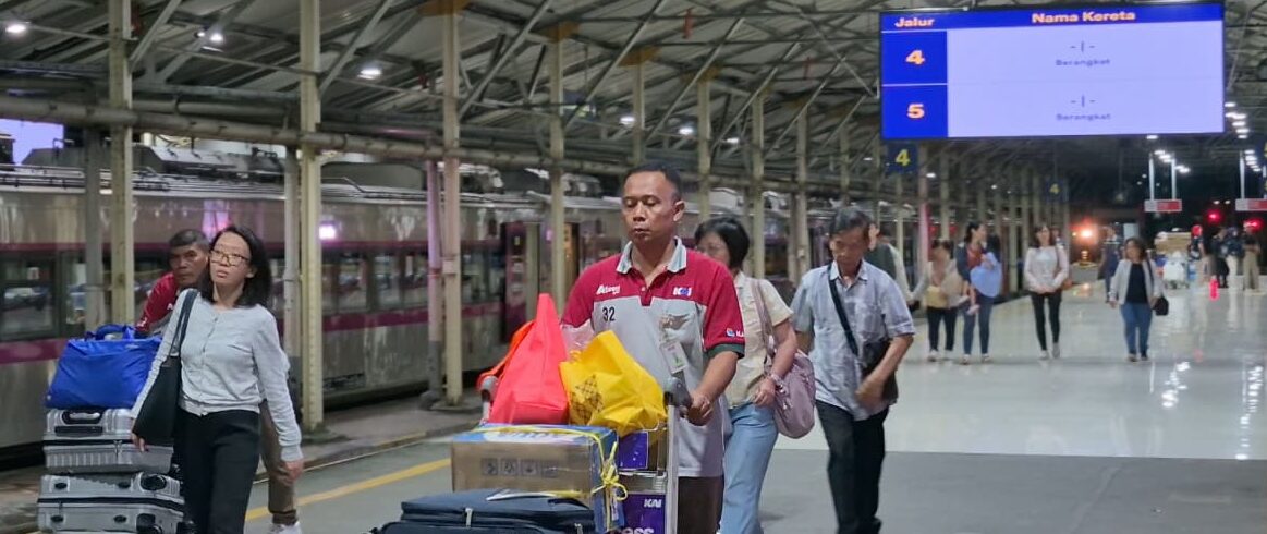 e-Porter Layanan Angkut Praktis untuk Kenyamanan Perjalanan Pelanggan