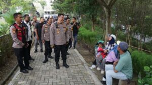 Kapolres Mojokerto Kota Patroli Wisata, Pastikan Keamanan Pengunjung Bukit Kayoe Putih