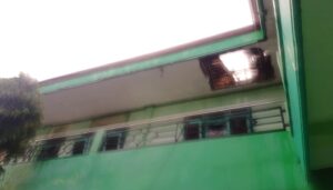 Miris! Ruang Kelas MI Ma’arif Warukulon Rusak Parah, Siswa Terpaksa Belajar di Aula dan Mushola