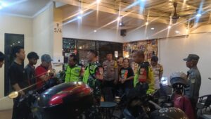 Patroli Malam Koramil 03/Teluk Pucung Bersama Polsek Rawalumbu dan Satpol PP Kompak Jaga Wilayah Agar Tetap Aman dan Kondusif