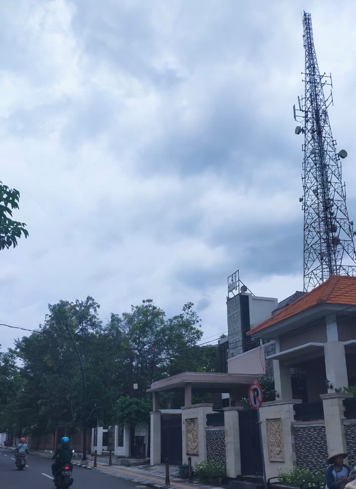 Foto:Tower Provider di duga belum mengantongi izin di Kabupaten Bojonegoro Diprotes Warga