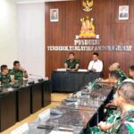 Bupati Humbahas Melakukan Pertemuan Dengan Danpussenif, Bahas Berbagai PSN 