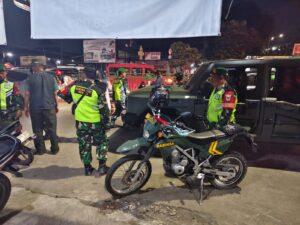 Sinergitas TNI–Polri dan Linmas, Koramil 01/Kranji Gelar Patroli Malam Jaga Kondusifitas Wilayah