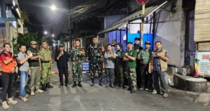 Patroli Malam Koramil 02/Matraman Perkuat Keamanan Wilayah, Sinergi Aparat dan Warga Ciptakan Situasi Kondusif