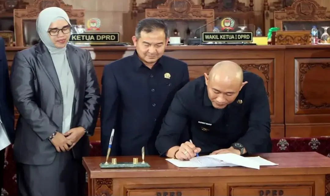 Penandatanganan Propemperda Tahun 2026 Oleh walikota Lubuk Linggau