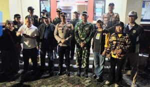 Koramil 02/Matraman Bersama Warga Gelar Patroli/Siskamling, Jaga Matraman Tetap Aman Menjelang Sahur