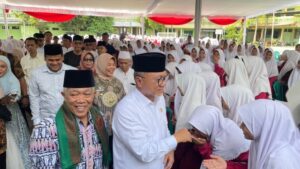 Menko Zulkifli Hasan Tinjau Program Pangan di Bojonegoro, MBG Didorong Lebih Cepat