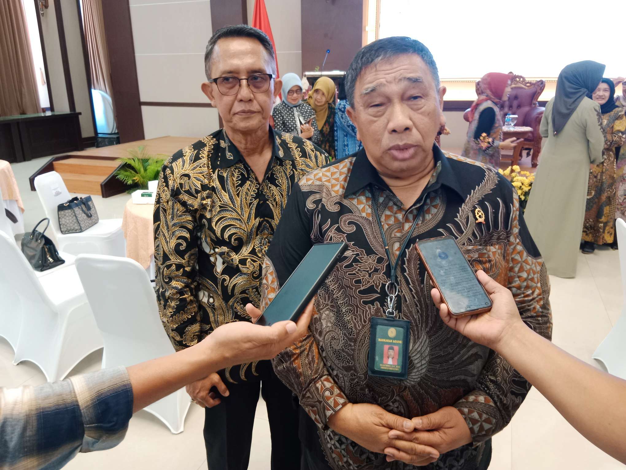 Foto: Kepala Pengadilan Tinggi Surabaya, SUJATMIKO, S.H., M.H.