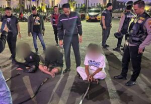 Tawuran Gangster di Jantung Surabaya Digulung Tim Jogoboyo, Delapan Pemuda Diamankan