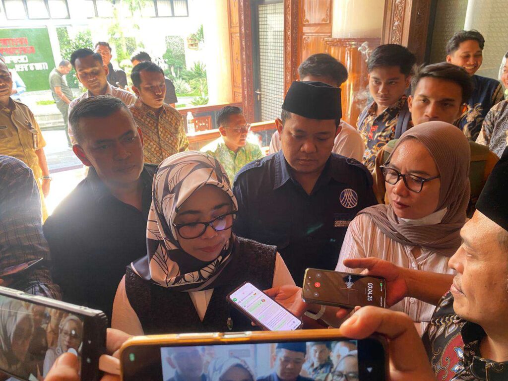 Peluru Nyasar Gresik: 2 Siswa Terluka, Keluarga Tempuh Jalur Hukum