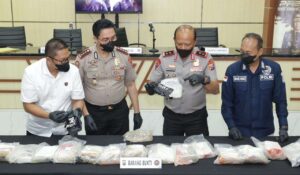 27 Kg Kokain Ditemukan di Pantai Sumenep, Polda Jatim Dalami Jaringan Peredaran