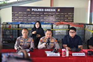 Polres Gresik Bongkar Penimbunan 17 Ribu Liter Solar Subsidi, Satu Tersangka Ditangkap