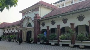 Utang Berujung Penganiayaan, PN Surabaya Vonis 5 Bulan Penjara Terdakwa Suci Setiawati 